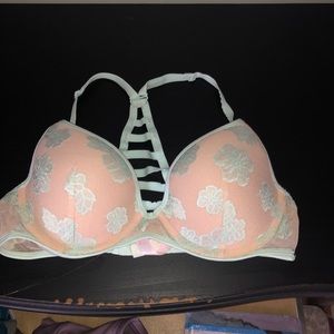 PINK Racerback back push-up 34C